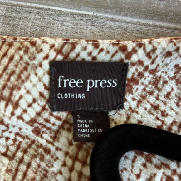 Free Press Long Sleeved Blouse - size small - Picture 5 of 7